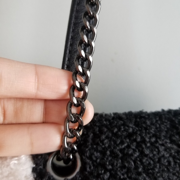 👜 TEDDY CROSSBODY HANDBAG - Picture 4 of 12